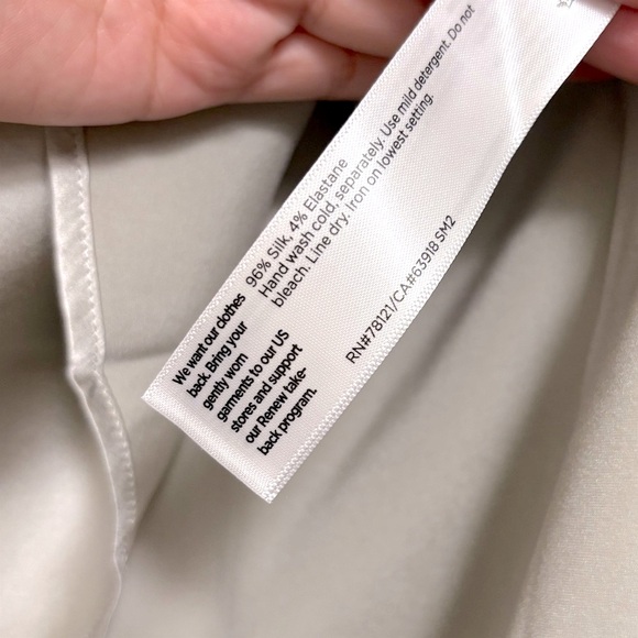 NWT Eileen Fisher Stretch Silk Charmeuse Classic Collar Shirt in Chalk - Picture 11 of 11